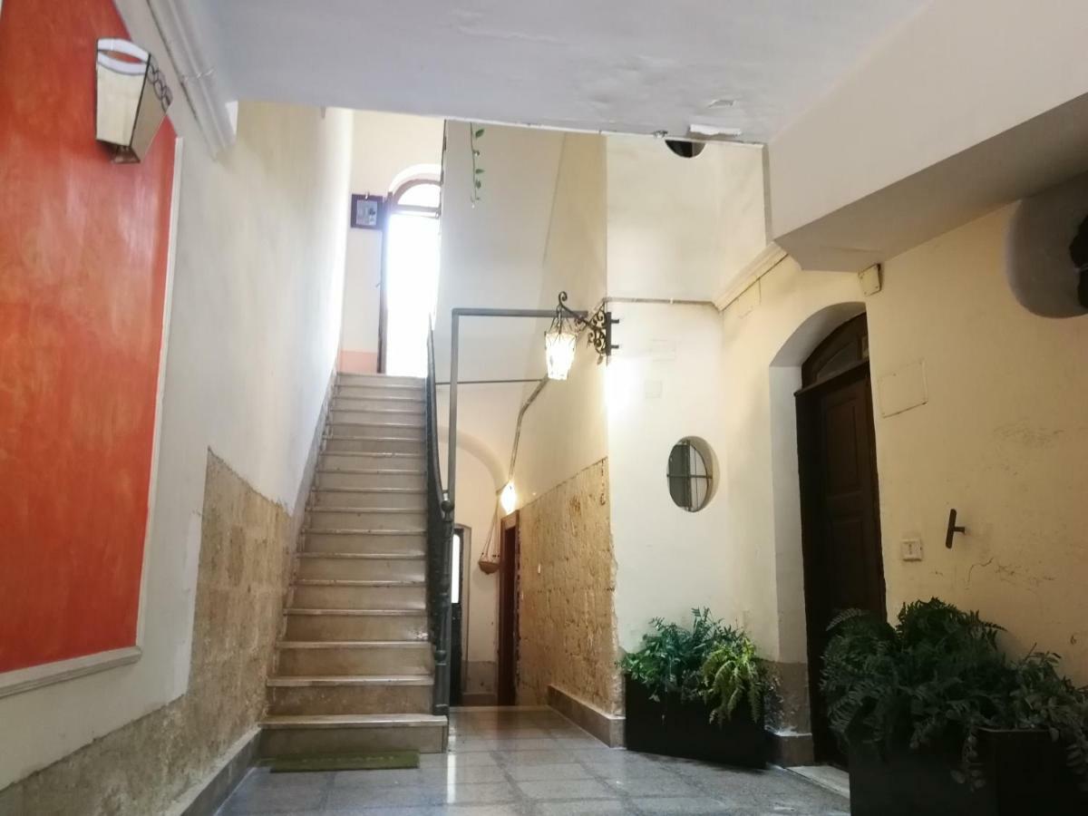 باري Your Shelter - Private Apartment المظهر الخارجي الصورة