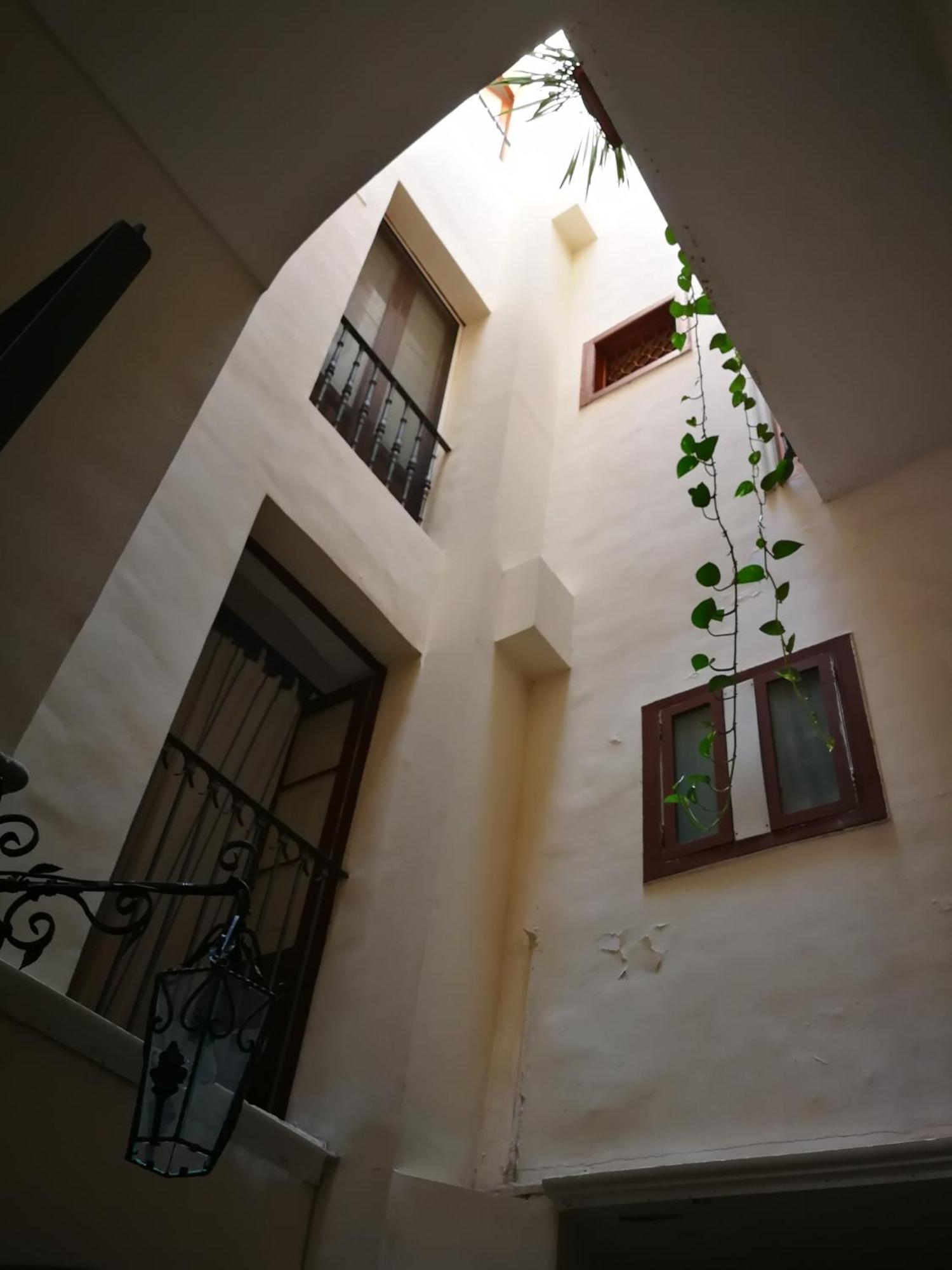 باري Your Shelter - Private Apartment المظهر الخارجي الصورة